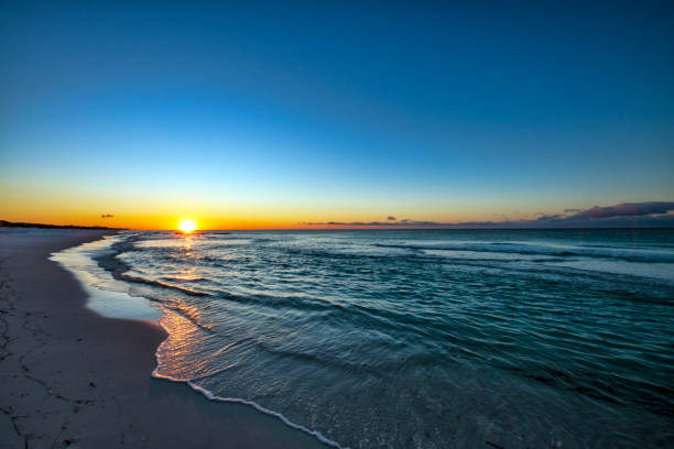 istock Sunrise on a Calm Ocean 1483890445