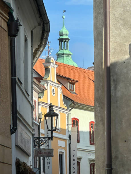 istock Street in Cesky Krumlov 1483916845
