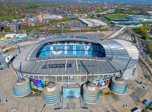 manchester city, etihad stadium. - klubový-fotbal - stock snímky, obrázky a fotky