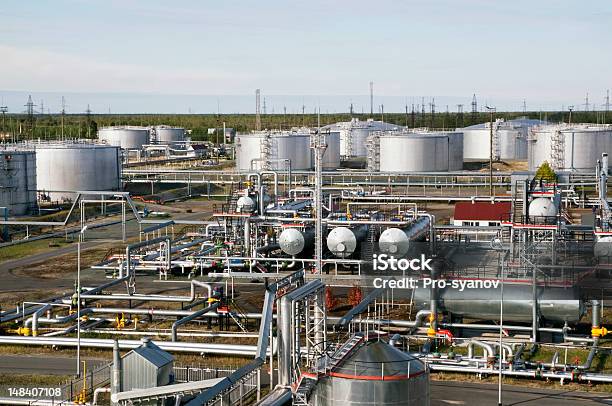 石油ガス産業ます - 油絵のストックフォトや画像を多数ご用意 - 油絵, 貯蔵タンク, ガス精製所