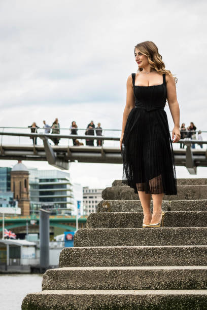 istock Elegant woman in London 1484082262