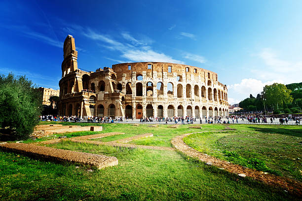 kolosseum in rom, italien - flavian amphitheater coliseum rome stock-fotos und bilder