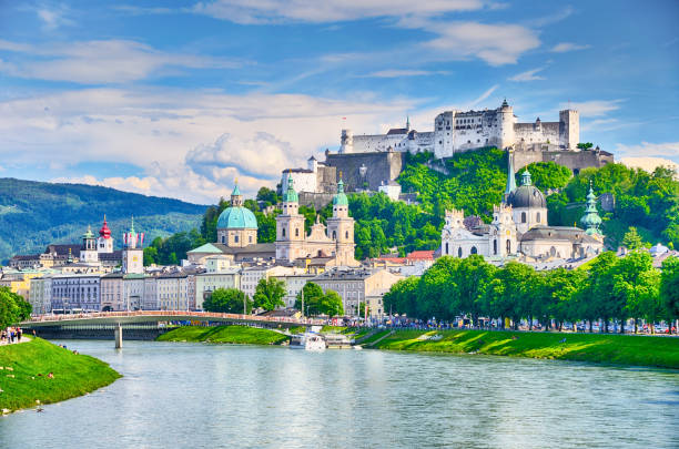istock View of Salzburg 1484129835