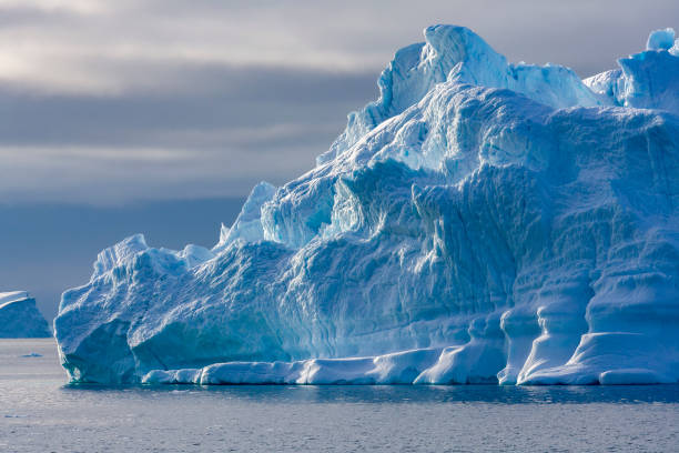 istock Iceberg - Scoresbysund - Greenland 1484148770