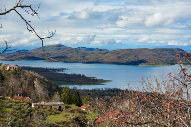 istock a valley on the side of a cliff surrounded by water 1484150537