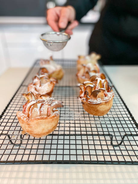 istock Apple puff pastry roses ready to eat 1484153952