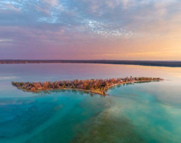 istock Treasure Island Pastel Sunrise 1484216491