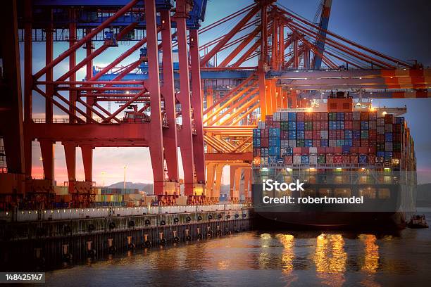 Container Hafen Stockfoto und mehr Bilder von Frachtschiff - Frachtschiff, Hafen, Container