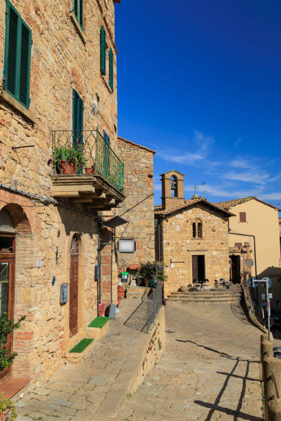 istock Casale Marittimo, medieval Tuscan town square 1484268895