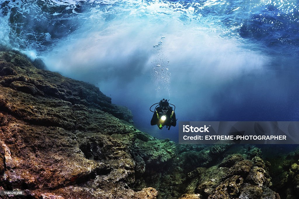 Подводный Mistery - Стоковые фото Глубоководный дайвинг роялти-фри