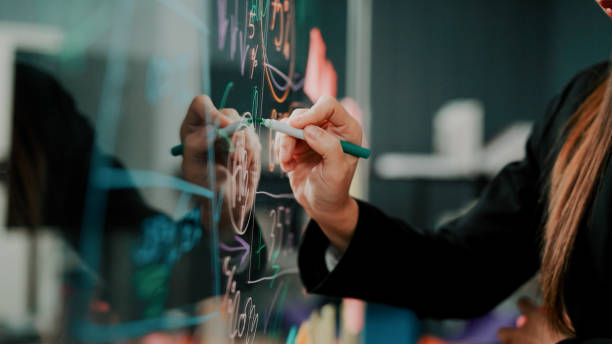 good visual aids are essential in making effective presentations. - planning stockfoto's en -beelden