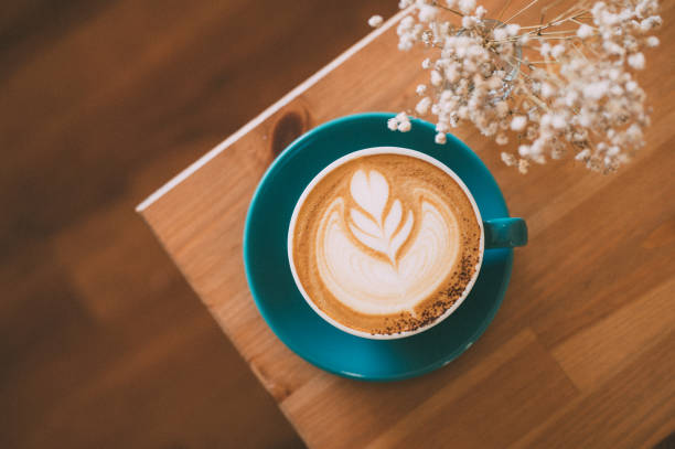 A Taste of Beauty: A Delightful Cappuccino with an Exquisite Latte Design