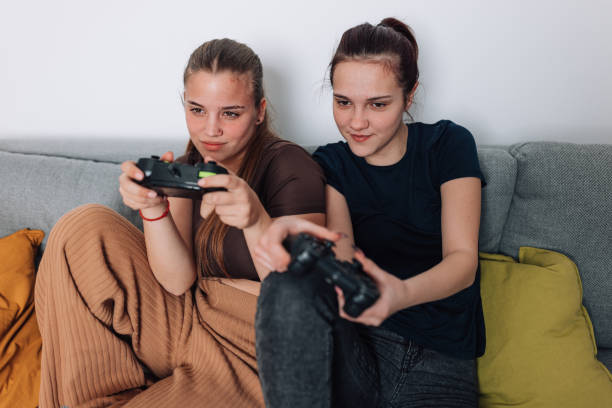 istock Sisters Team Up to Dominate in Virtual Worlds 1484525926