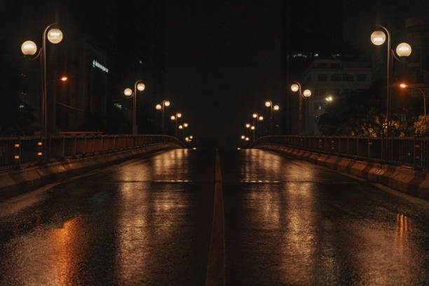 istock Hanoi at day and at night 1484526619