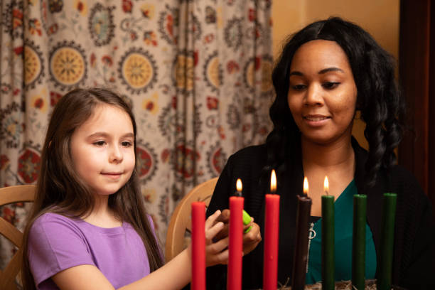 istock Kwanzaa Mom and Daughter Bond MS Horizontal 1484543676
