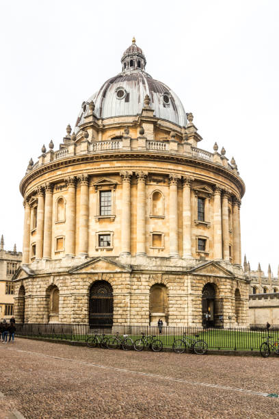 istock The Iconic Radcliffe Camera in Radcliffe Square, Oxford 1484559848