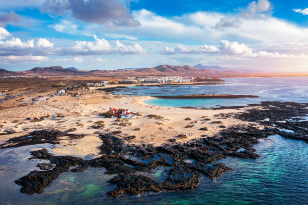 panoramic view of el cotillo city in fuerteventura, canary islands, spain. scenic colorful traditional villages of fuerteventura, el cotillo in northen part of island. canary islands of spain. - el cotillo imagens e fotografias de stock