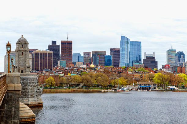 istock Beacon Hill - Charles River - Boston Massachusetts 1484652237