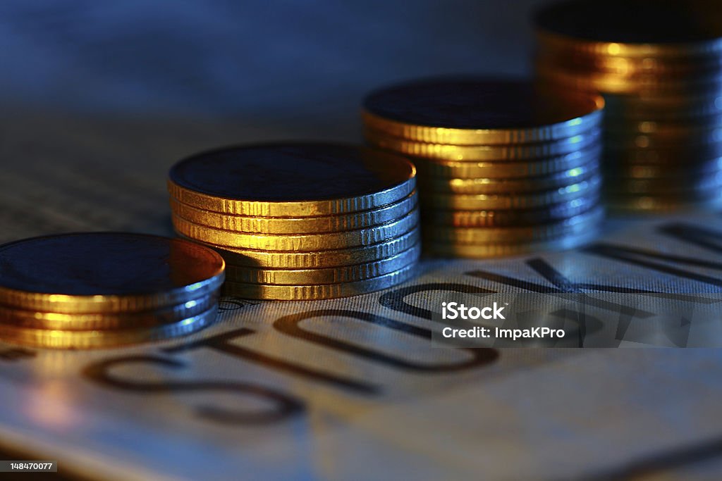 Pila de monedas de oro - Foto de stock de Abstracto libre de derechos