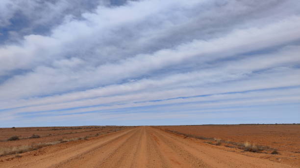 istock Landscape along the Oodnadatta track 1484775009