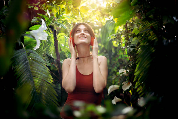 istock Sounds of tropical jungle 1484822735