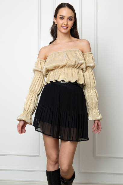Brown-haired young model wearing autumn concept clothes.