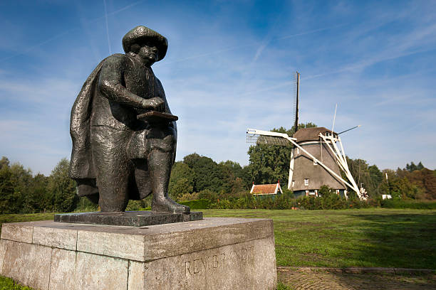 Rembrandt statue in Amsterdam