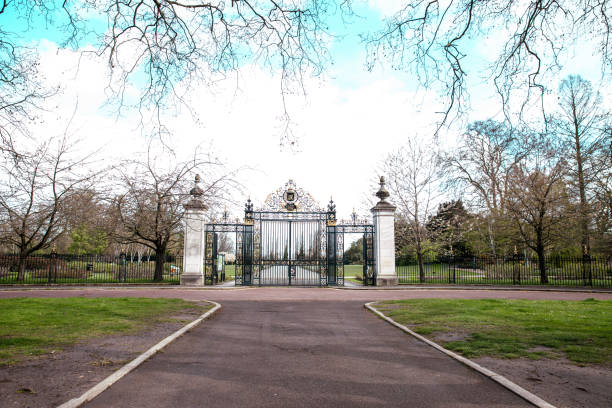 istock The Regents Park in London 1484830645