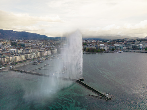 The fountain on the lake in the park.