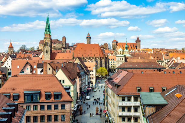 skyline von nürnberg - nürnberg stock-fotos und bilder