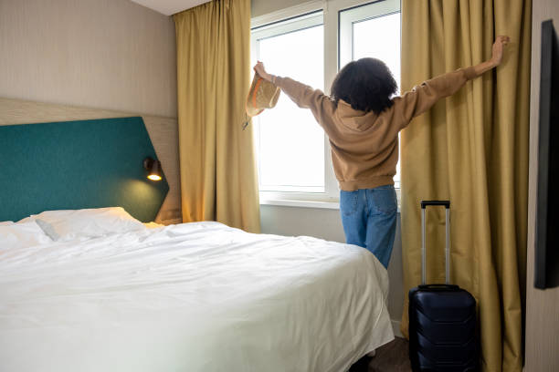 istock Young dark-haired woman ready for the departure 1484894214