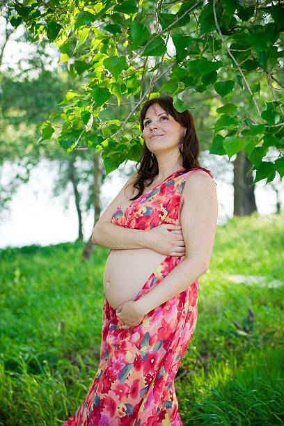 istock Beautiful pregnant woman 148492037