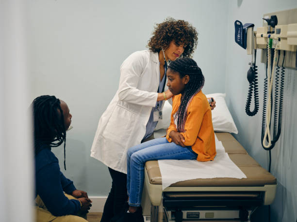 istock Pediatrician Doctor Office Visit 1484931918