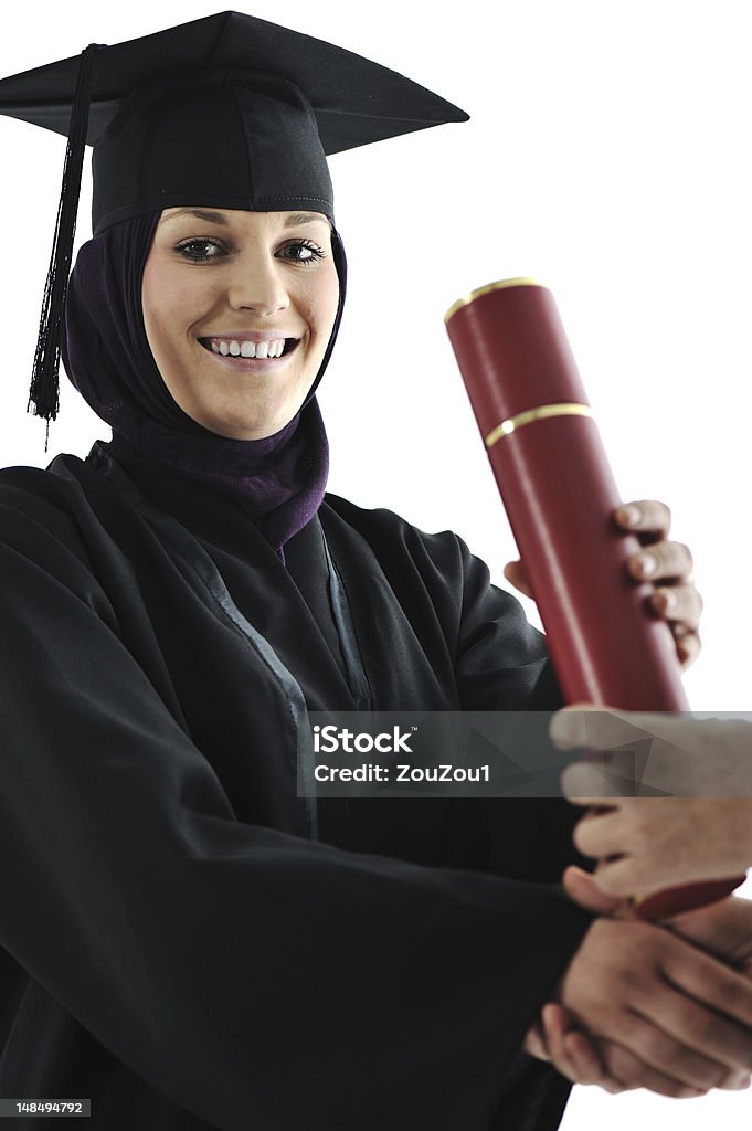 Jungen arabischen muslimischen Frauen erhält Diplom oder Berufsabschluss - Lizenzfrei Akademischer Abschluss Stock-Foto