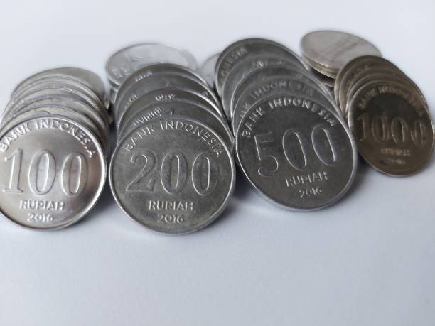 istock Pile of Indonesian rupiah coins 1484958069