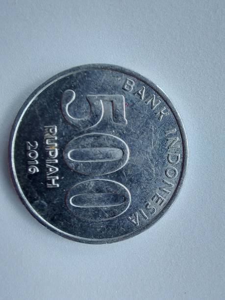 istock Indonesian coin five hundred rupiah (500 rupiah) 1484958145