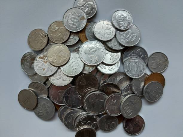 istock Pile of Indonesian rupiah coins 1484958982