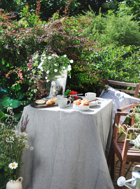 istock Fresh and delisious outdoor breakfast. 1484998799
