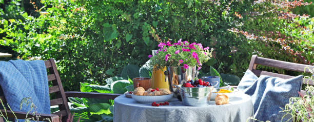 istock Fresh and delisious outdoor breakfast. 1484998913