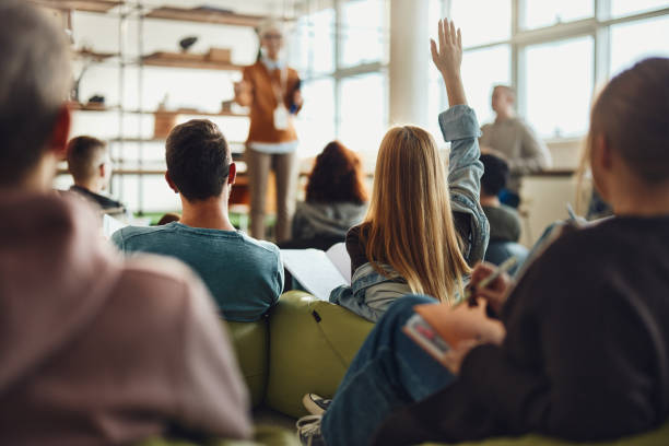 Posso chiedere una cosa? - foto stock