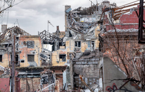istock destroyed and burned houses 1485050781