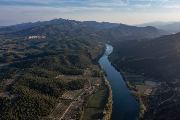 istock Ebro River from Miravet Castle at sunset 1485083066