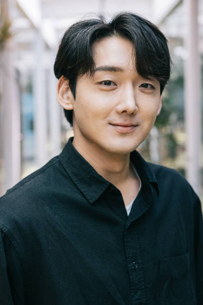 istock Young Korean businessman at the office 1485086826