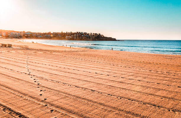 The view of the Bondi Beach in a sunny morning The view of the Bondi Beach in a sunny morning bondi beach sunrise stock pictures, royalty-free photos & images
