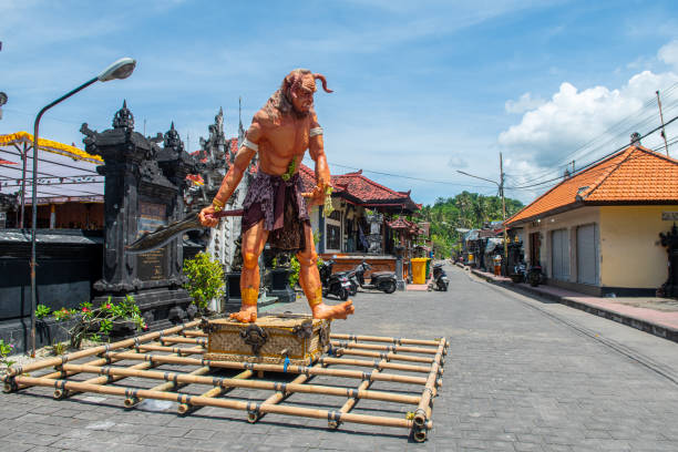 ogoh ogoh is a balinese festival of demons dolls representation - ogoh imagens e fotografias de stock