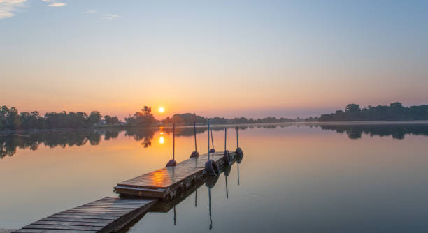 istock Peaceful Lake Sunrise-Howard County Indiana 1485121315