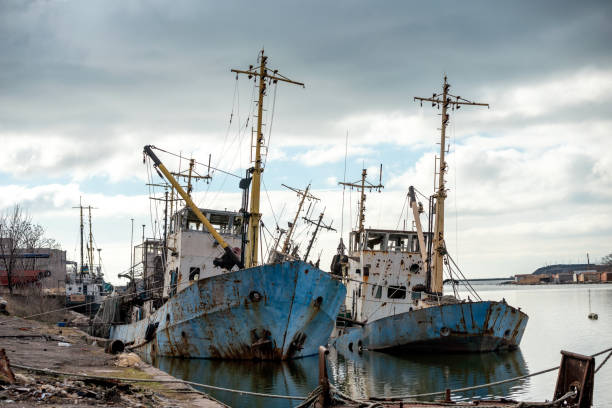 istock old ship ran aground in Ukraine 1485127251