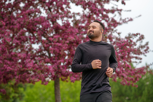 Man doing outdoor sports to stay healthy