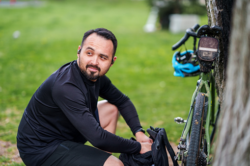 Man doing outdoor sports to stay healthy