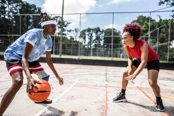 istock Women playing basketball 1485202778